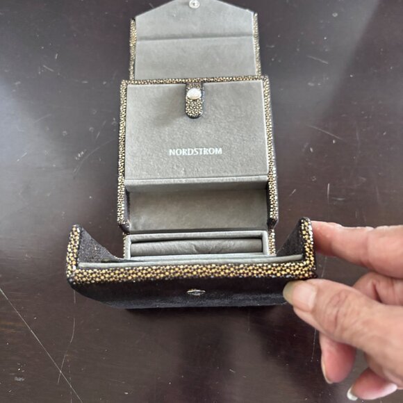 Nordstrom Jewelry Travel Case Black Sparkle, Compact Glamorous Jewelry Storage - Picture 9 of 14